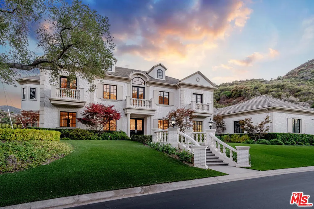 3063 W Stafford Road Thousand Oaks, CA 91361