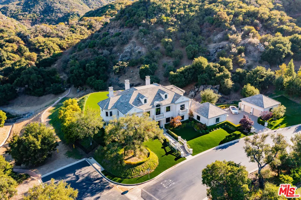 3063 W Stafford Road Thousand Oaks, CA 91361