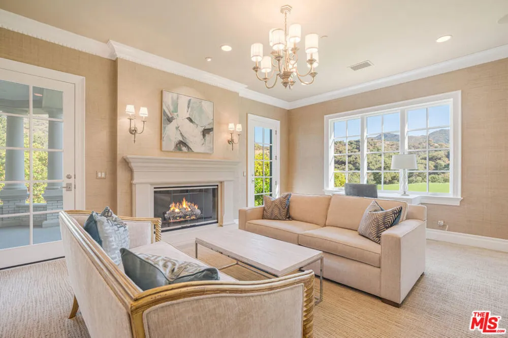 3063 W Stafford Road Thousand Oaks, CA 91361