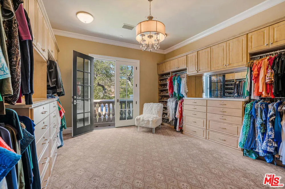 3063 W Stafford Road Thousand Oaks, CA 91361