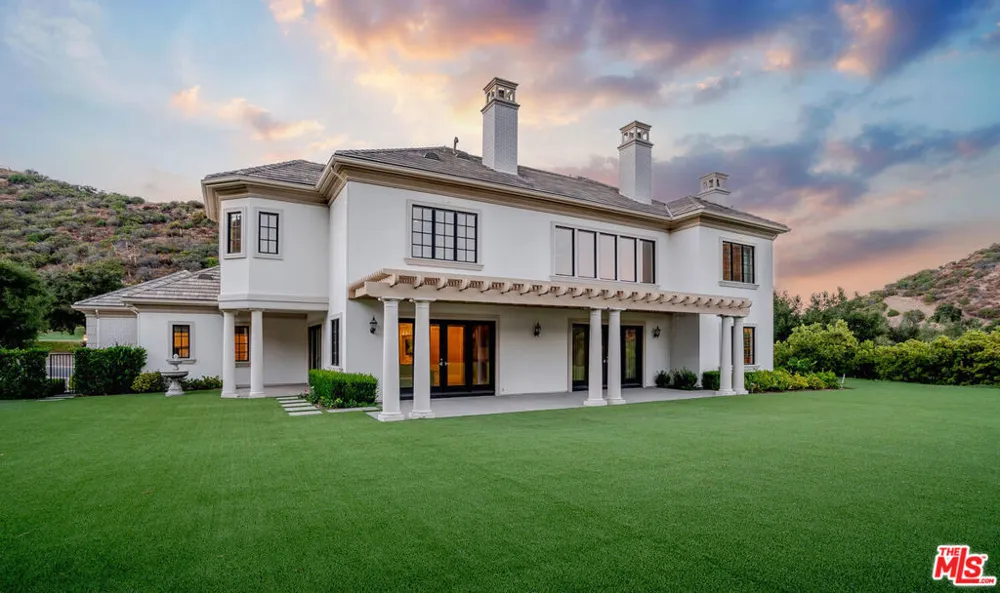 3063 W Stafford Road Thousand Oaks, CA 91361