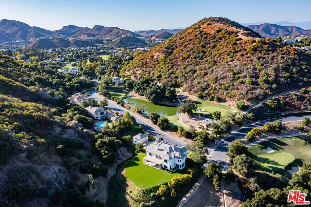 3063 W Stafford Road Thousand Oaks, CA 91361