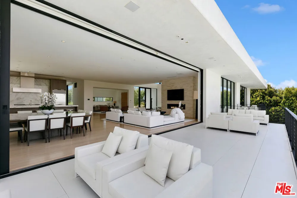 5963 Philip Avenue Malibu, CA 90265
