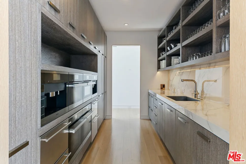 5963 Philip Avenue Malibu, CA 90265