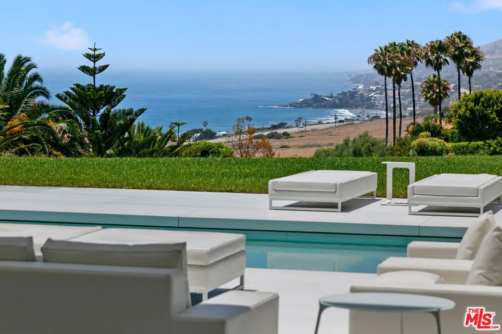 5963 Philip Avenue Malibu, CA 90265