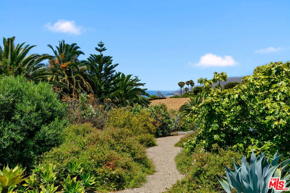 5963 Philip Avenue Malibu, CA 90265