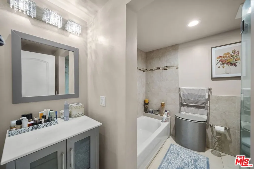 17914 Magnolia Boulevard #130 Encino, CA 91316