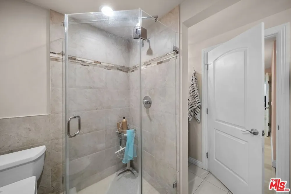 17914 Magnolia Boulevard #130 Encino, CA 91316