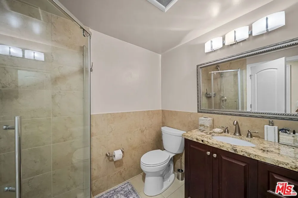 17914 Magnolia Boulevard #130 Encino, CA 91316