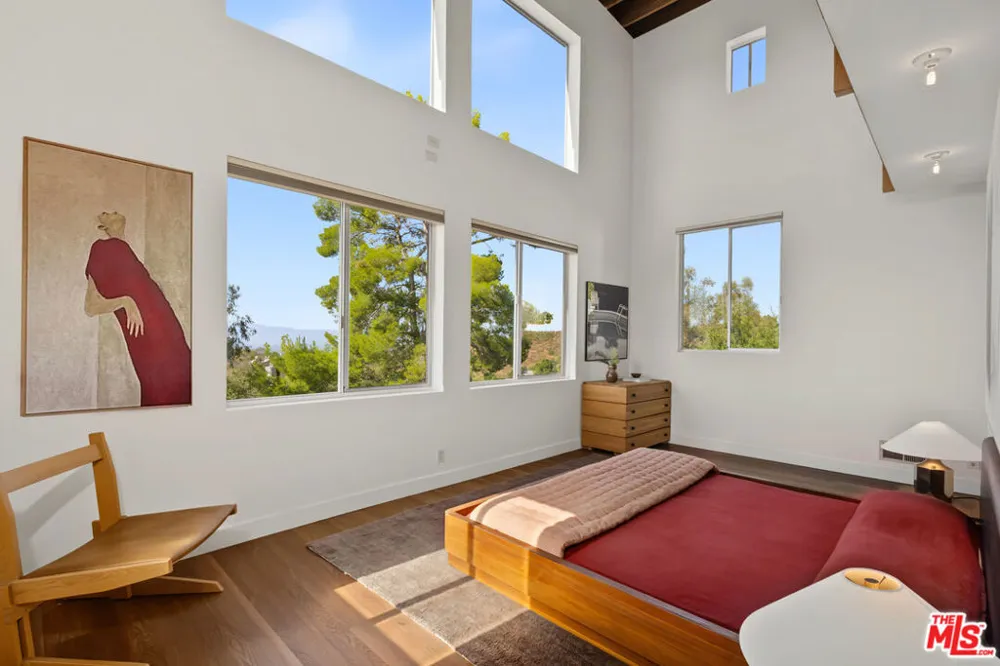 23685 Clover Trail Calabasas, CA 91302
