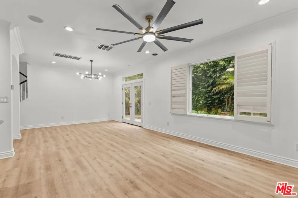 9108 S Heritage Way Inglewood, CA 90305