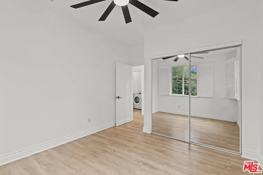 9108 S Heritage Way Inglewood, CA 90305
