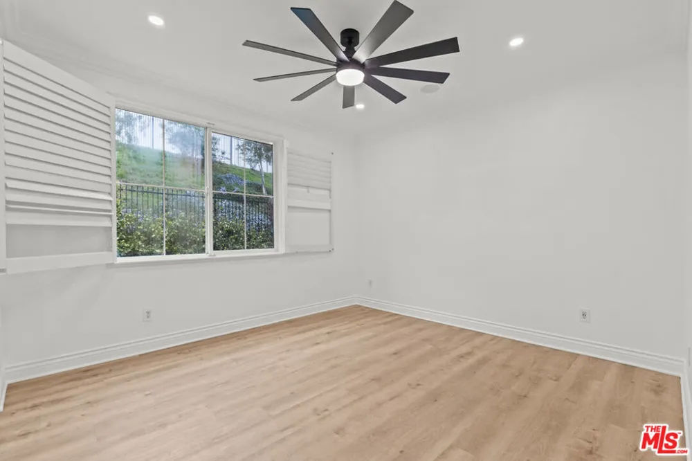 9108 S Heritage Way Inglewood, CA 90305