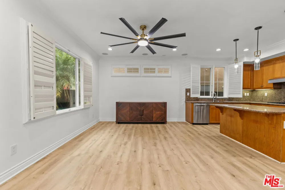 9108 S Heritage Way Inglewood, CA 90305