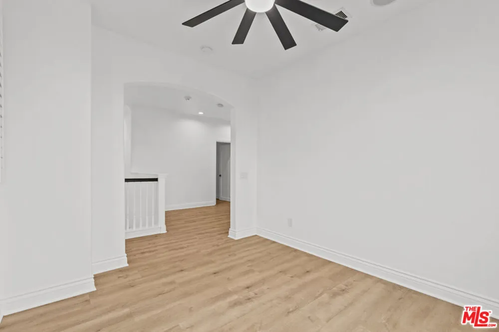 9108 S Heritage Way Inglewood, CA 90305