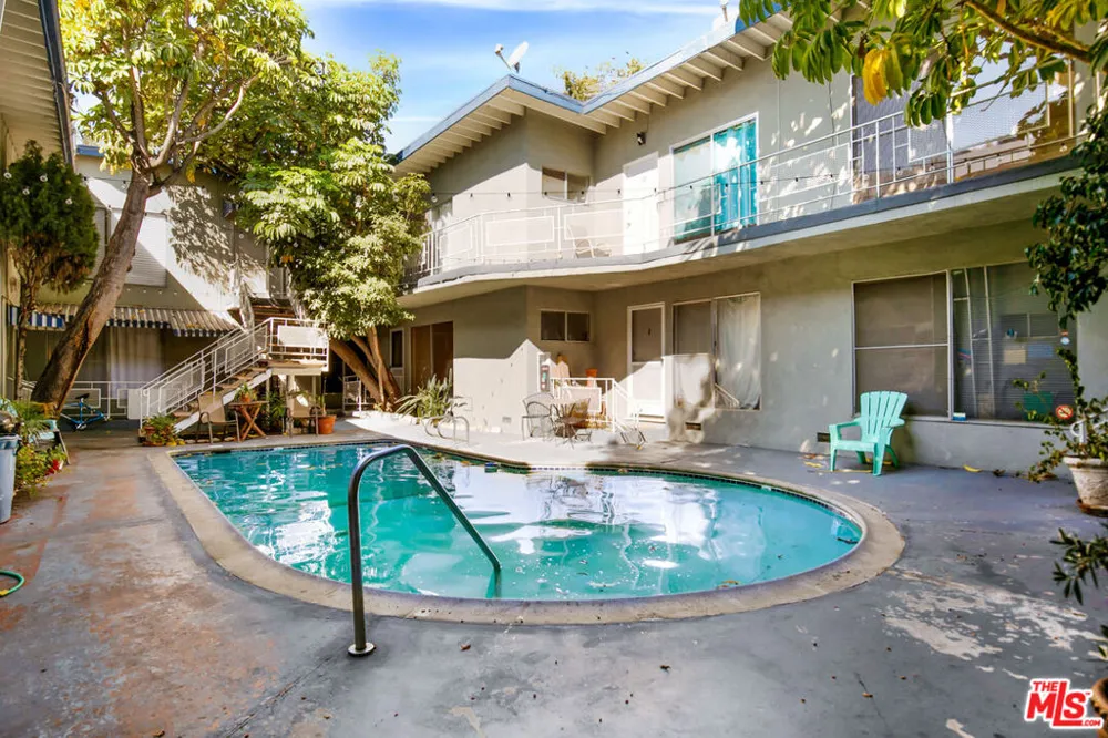 941 San Vicente Boulevard #1 West Hollywood, CA 90069