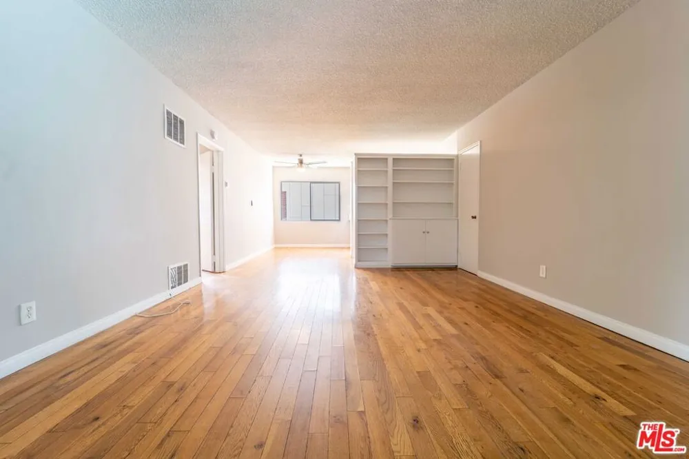 941 San Vicente Boulevard #1 West Hollywood, CA 90069