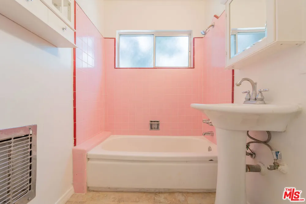 941 San Vicente Boulevard #1 West Hollywood, CA 90069
