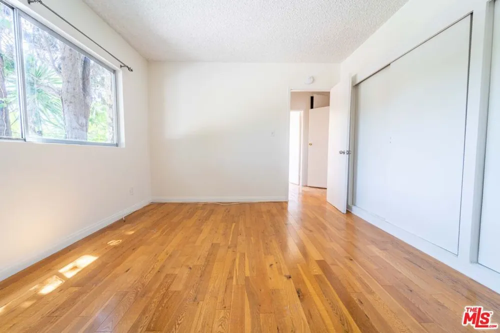 941 San Vicente Boulevard #1 West Hollywood, CA 90069