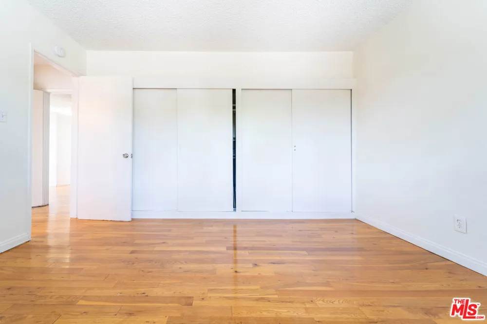 941 San Vicente Boulevard #1 West Hollywood, CA 90069