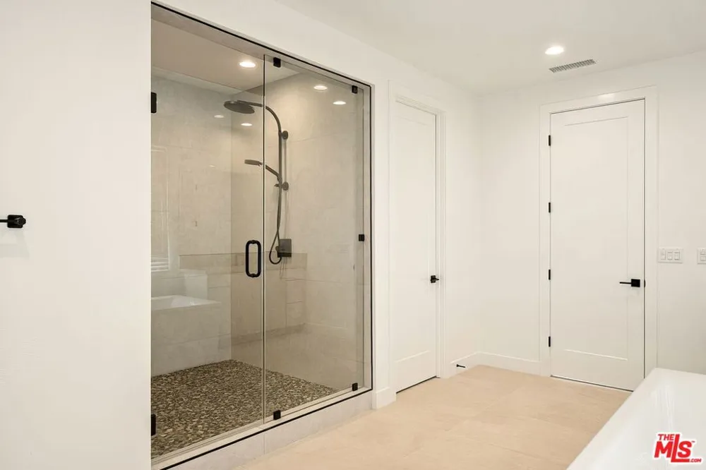 24198 Camino Cascada Valencia, CA 91354