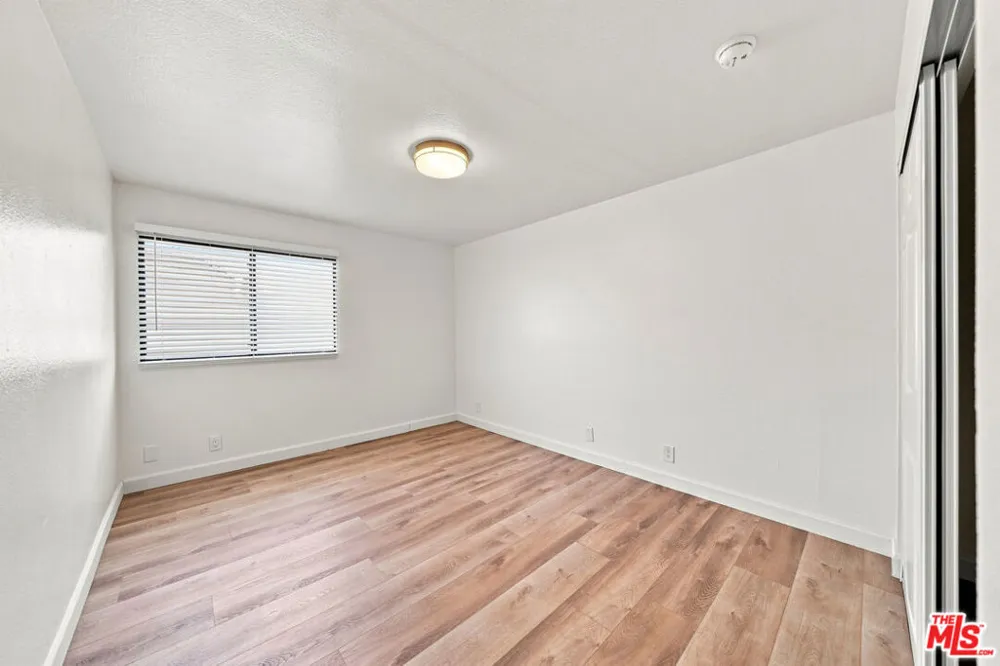 435 S Virgil Avenue #208 Los Angeles, CA 90020