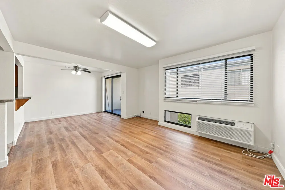 435 S Virgil Avenue #208 Los Angeles, CA 90020