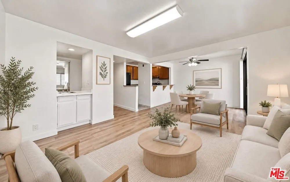 435 S Virgil Avenue #208 Los Angeles, CA 90020