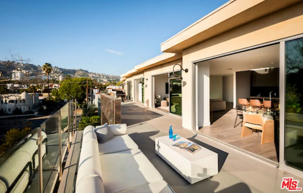 728 Sweetzer Avenue #402 West Hollywood, CA 90069