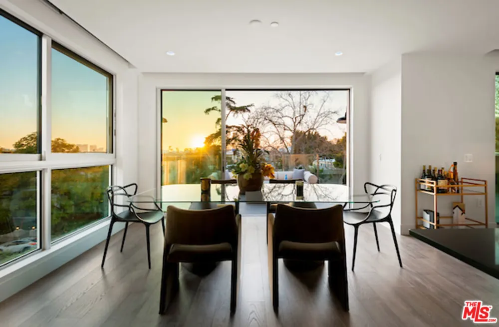 728 Sweetzer Avenue #402 West Hollywood, CA 90069