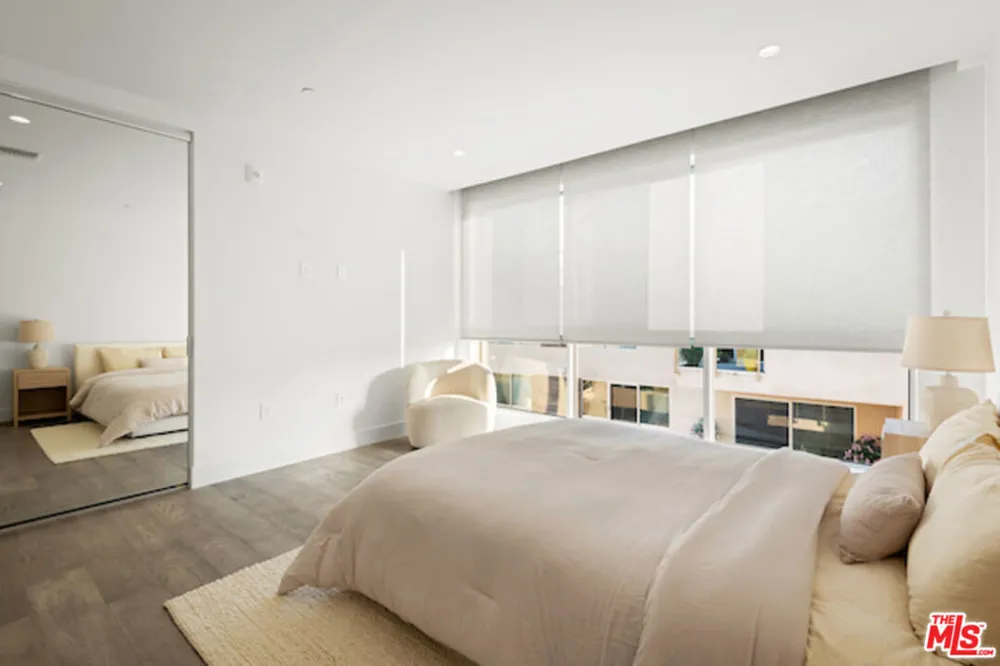 728 Sweetzer Avenue #402 West Hollywood, CA 90069