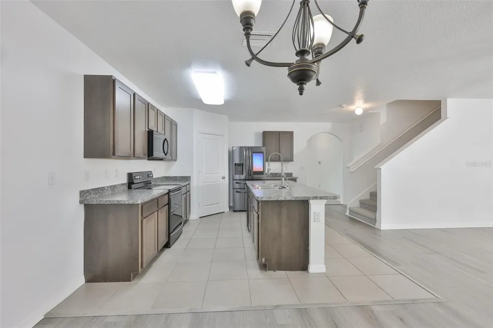 5461 MAGDALENE WAY Zephyrhills, FL 33541