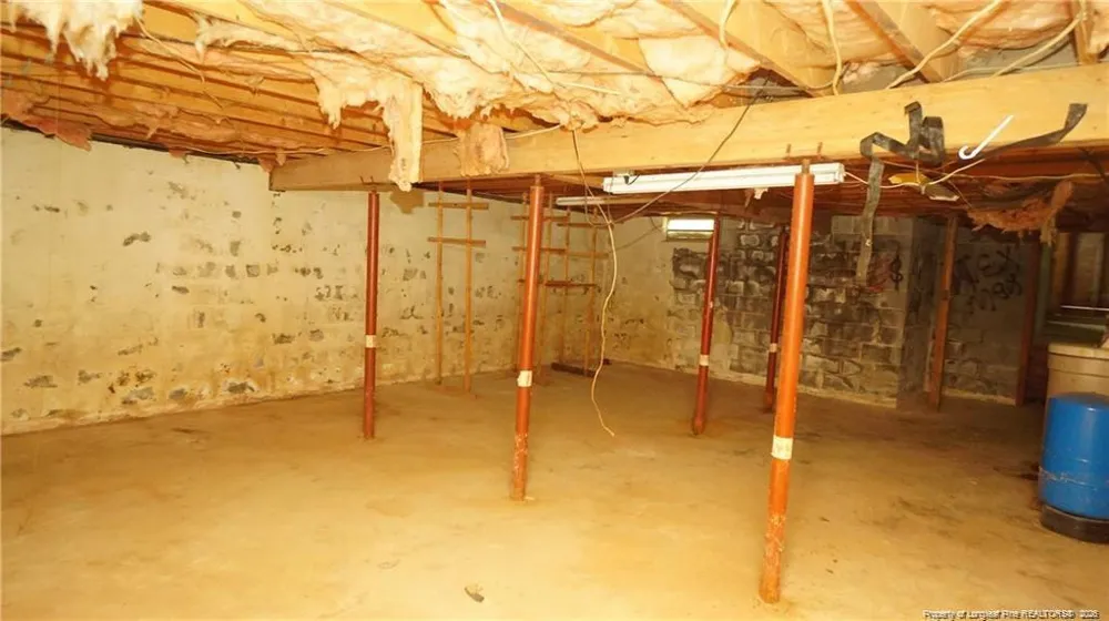 19101 Wagram Road Laurinburg, NC 28352