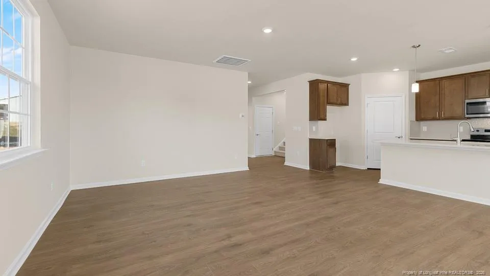 421 Thistle Meadow Lane Aberdeen, NC 28315