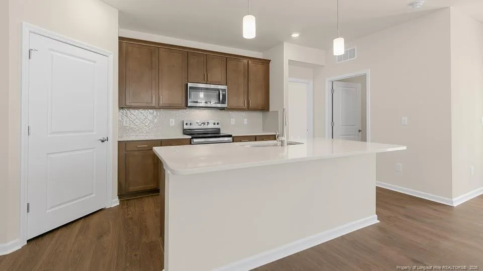 421 Thistle Meadow Lane Aberdeen, NC 28315
