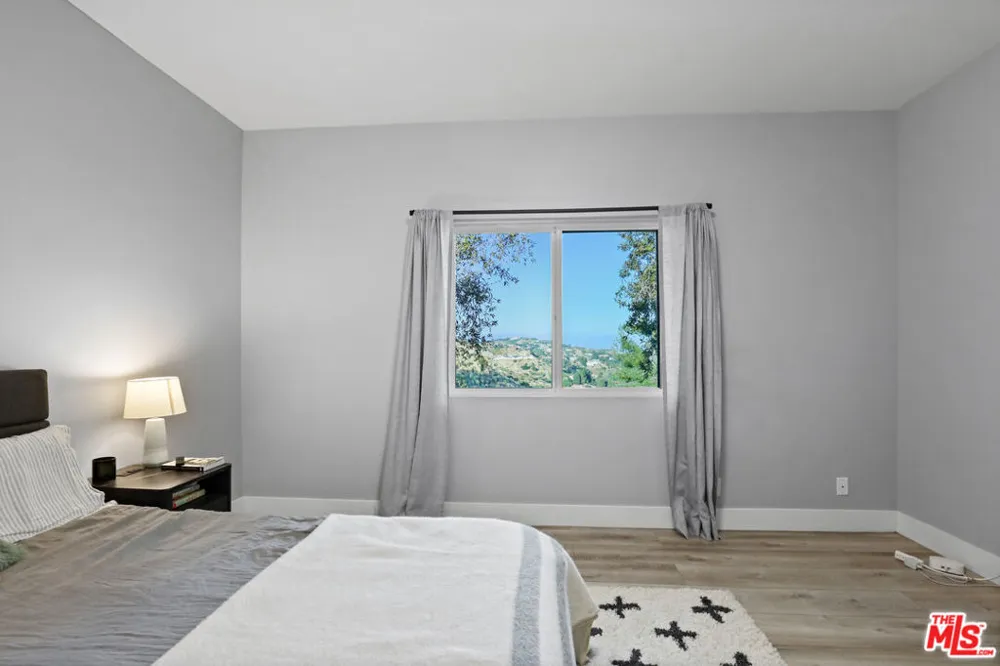 53 Saddlebow Road Bell Canyon, CA 91307