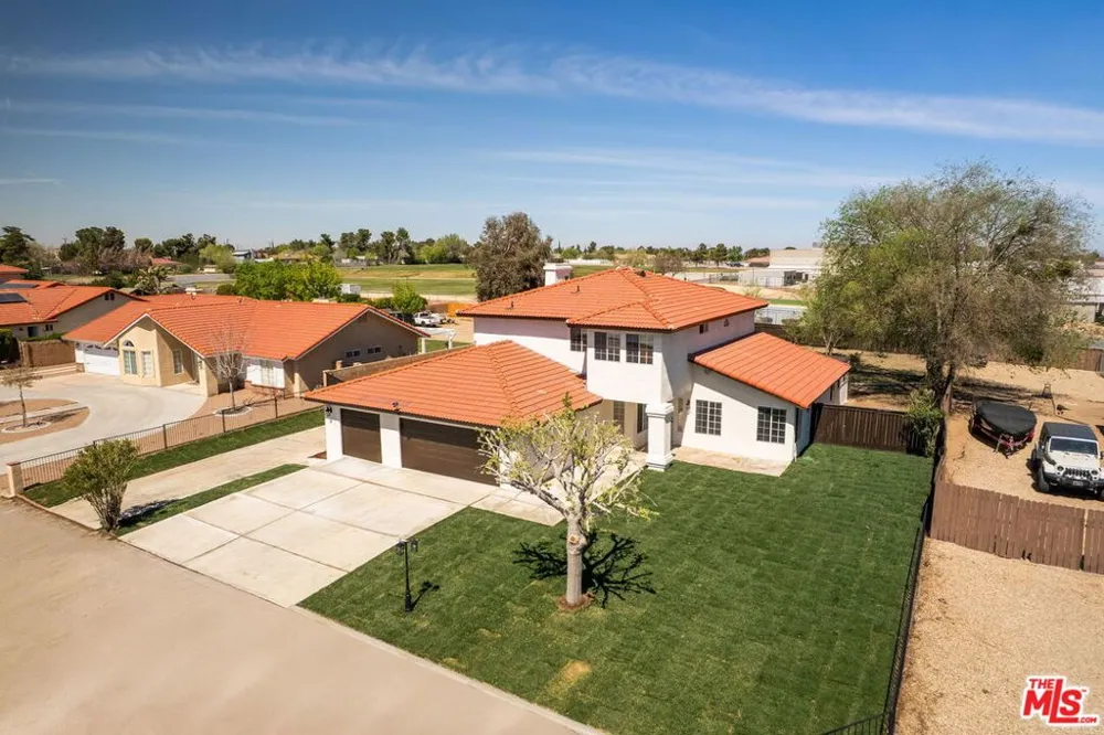 17590 El Cajon Drive Hesperia, CA 92345