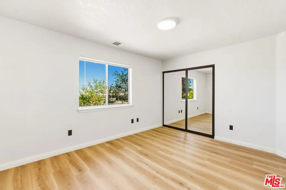 17590 El Cajon Drive Hesperia, CA 92345