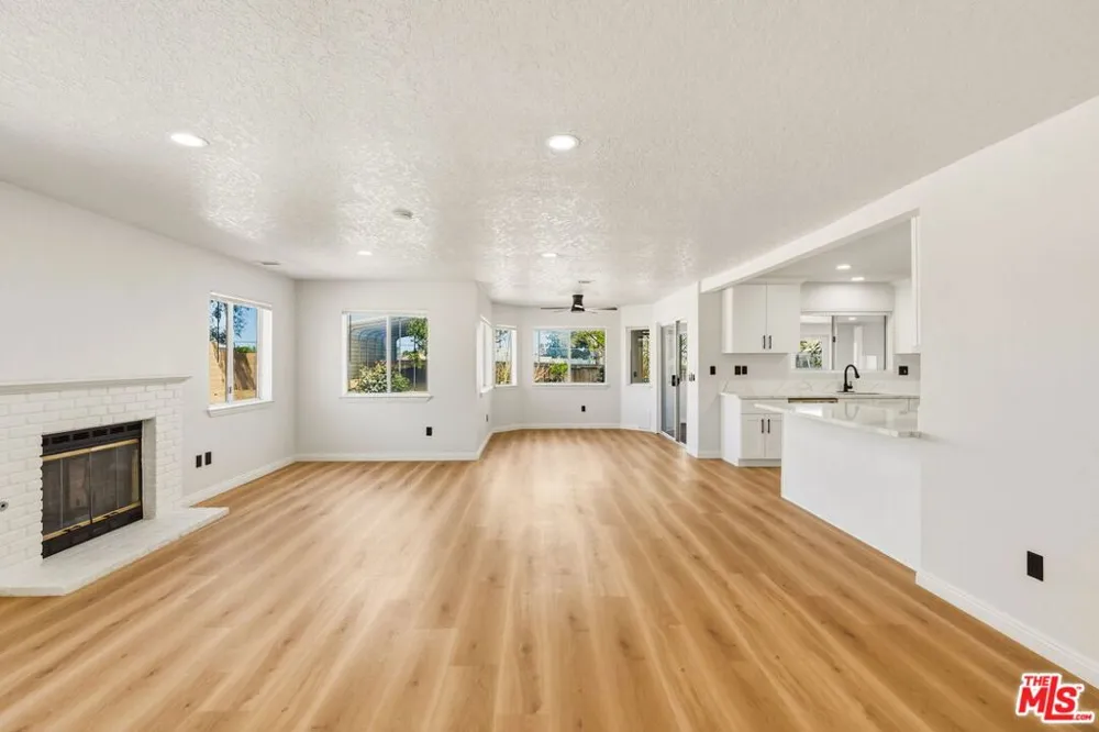 17590 El Cajon Drive Hesperia, CA 92345