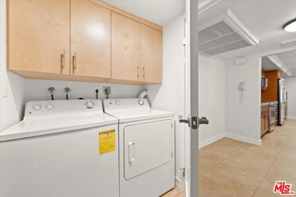 10660 WILSHIRE BOULEVARD #705 Los Angeles, CA 90024
