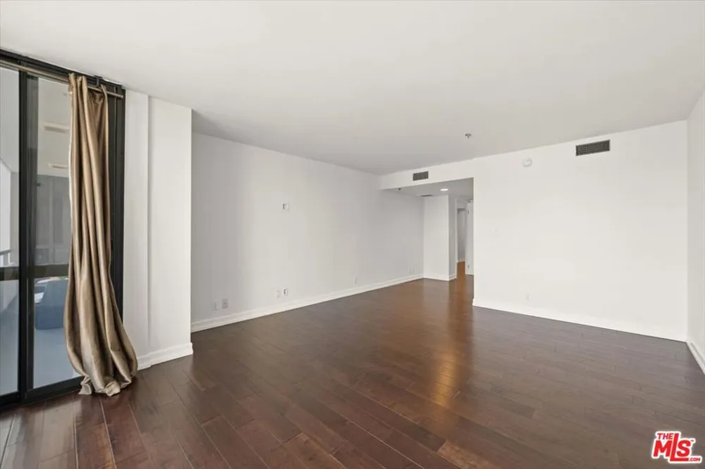 10660 WILSHIRE BOULEVARD #705 Los Angeles, CA 90024
