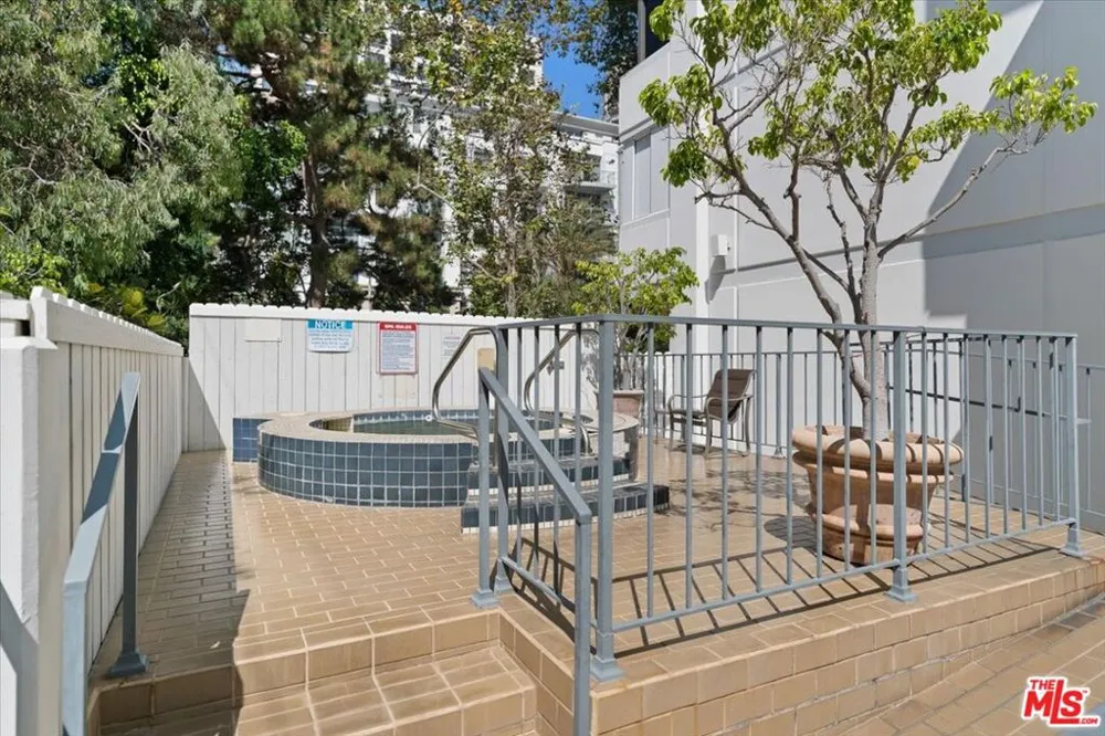 10660 WILSHIRE BOULEVARD #705 Los Angeles, CA 90024