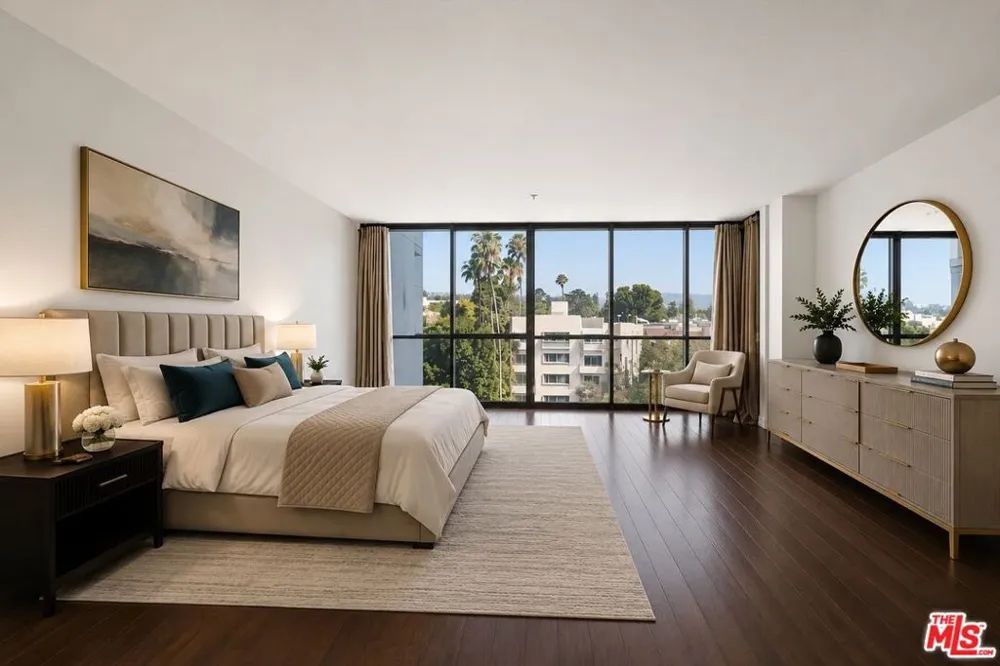 10660 WILSHIRE BOULEVARD #705 Los Angeles, CA 90024