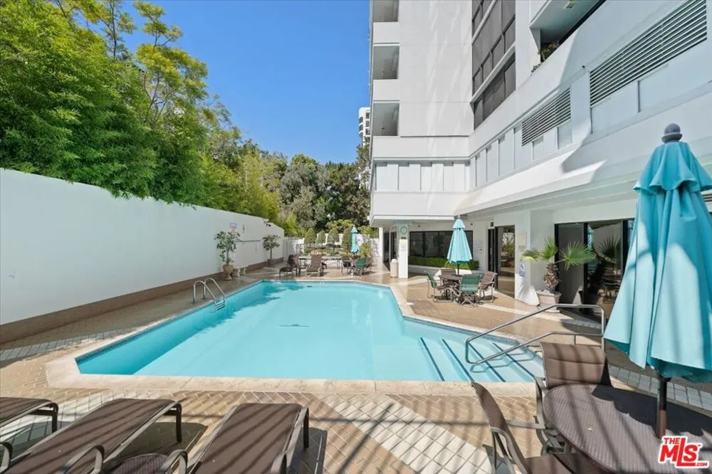 10660 WILSHIRE BOULEVARD #705 Los Angeles, CA 90024