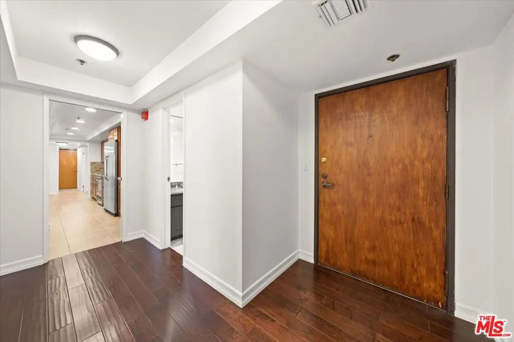 10660 WILSHIRE BOULEVARD #705 Los Angeles, CA 90024