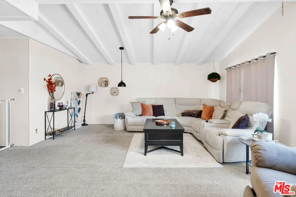 27722 Moonridge Lane ##27 Castaic, CA 91384