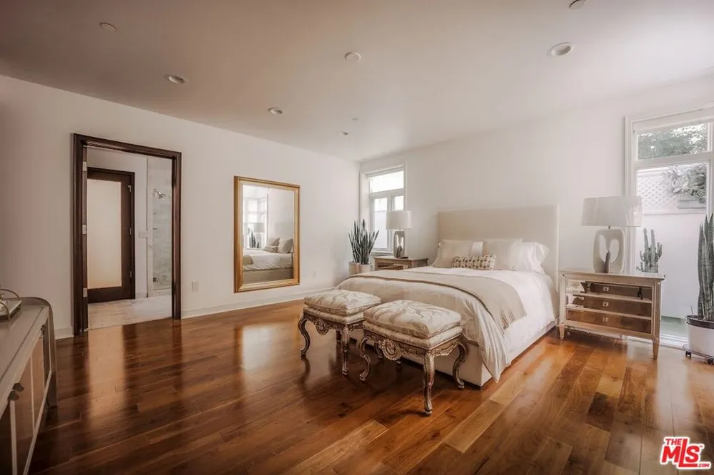 447 Doheny Drive #104 Beverly Hills, CA 90210