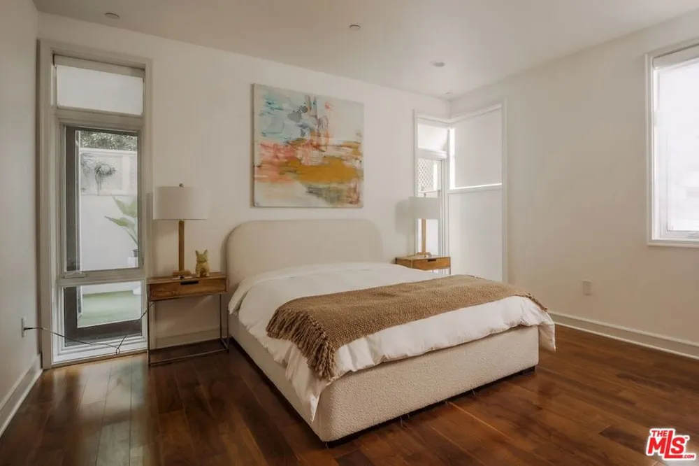 447 Doheny Drive #104 Beverly Hills, CA 90210