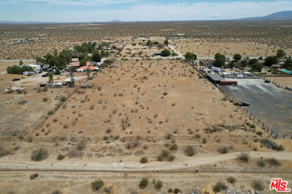 116th Street #U Littlerock, CA 93543