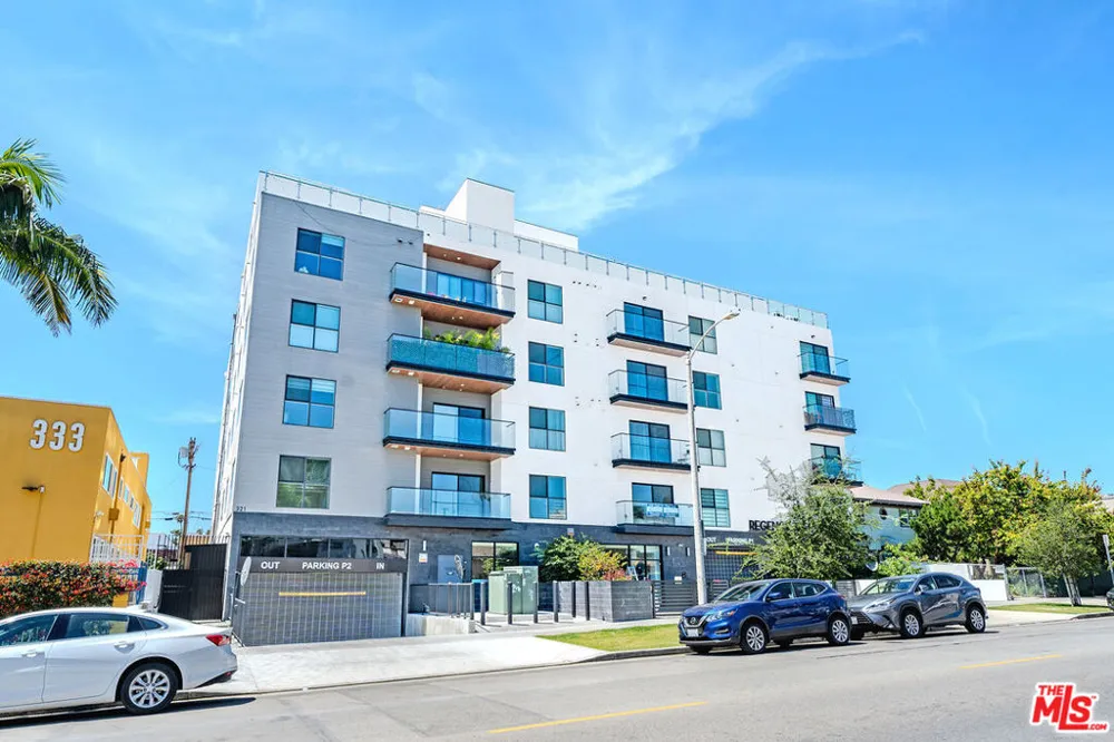 321 S Oxford Avenue #405 Los Angeles, CA 90010